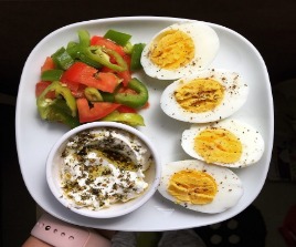 صحن بيض مسلوق (Boiled eggs)
